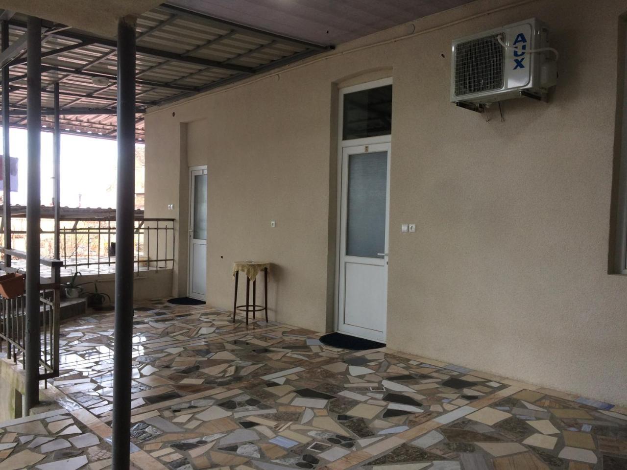 Guest House Loza Signagi Buitenkant foto