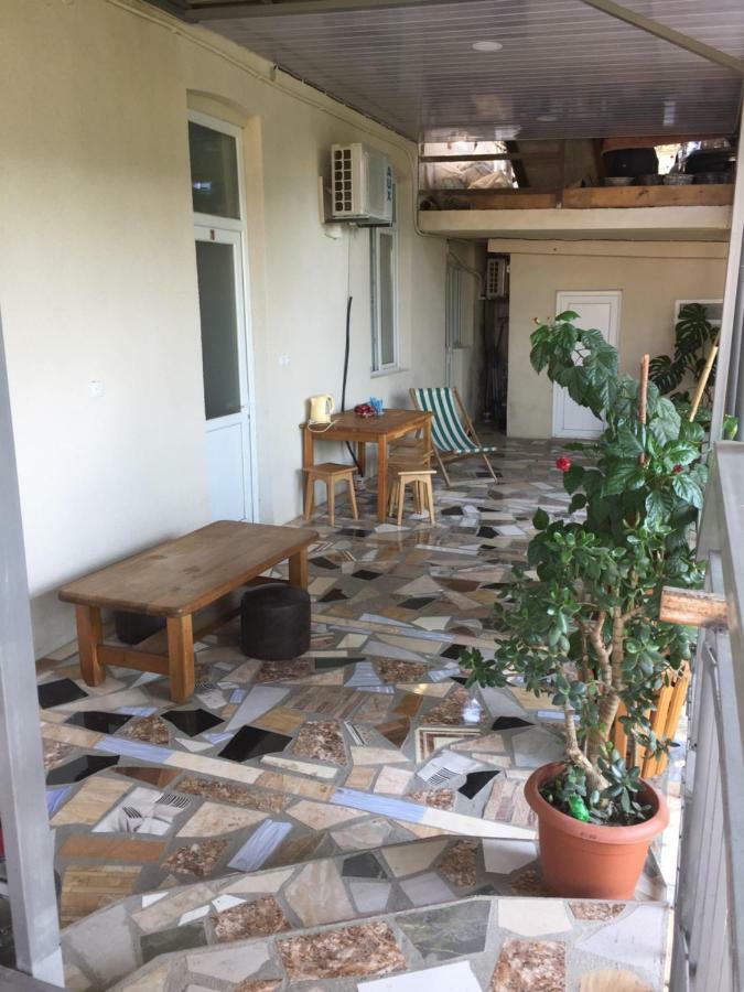 Guest House Loza Signagi Buitenkant foto